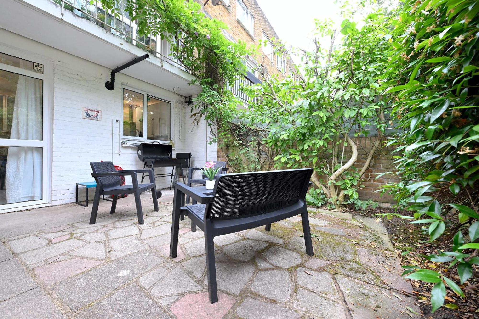 4 Bedroom Patio House Regent'S Park - Parking لندن المظهر الخارجي الصورة