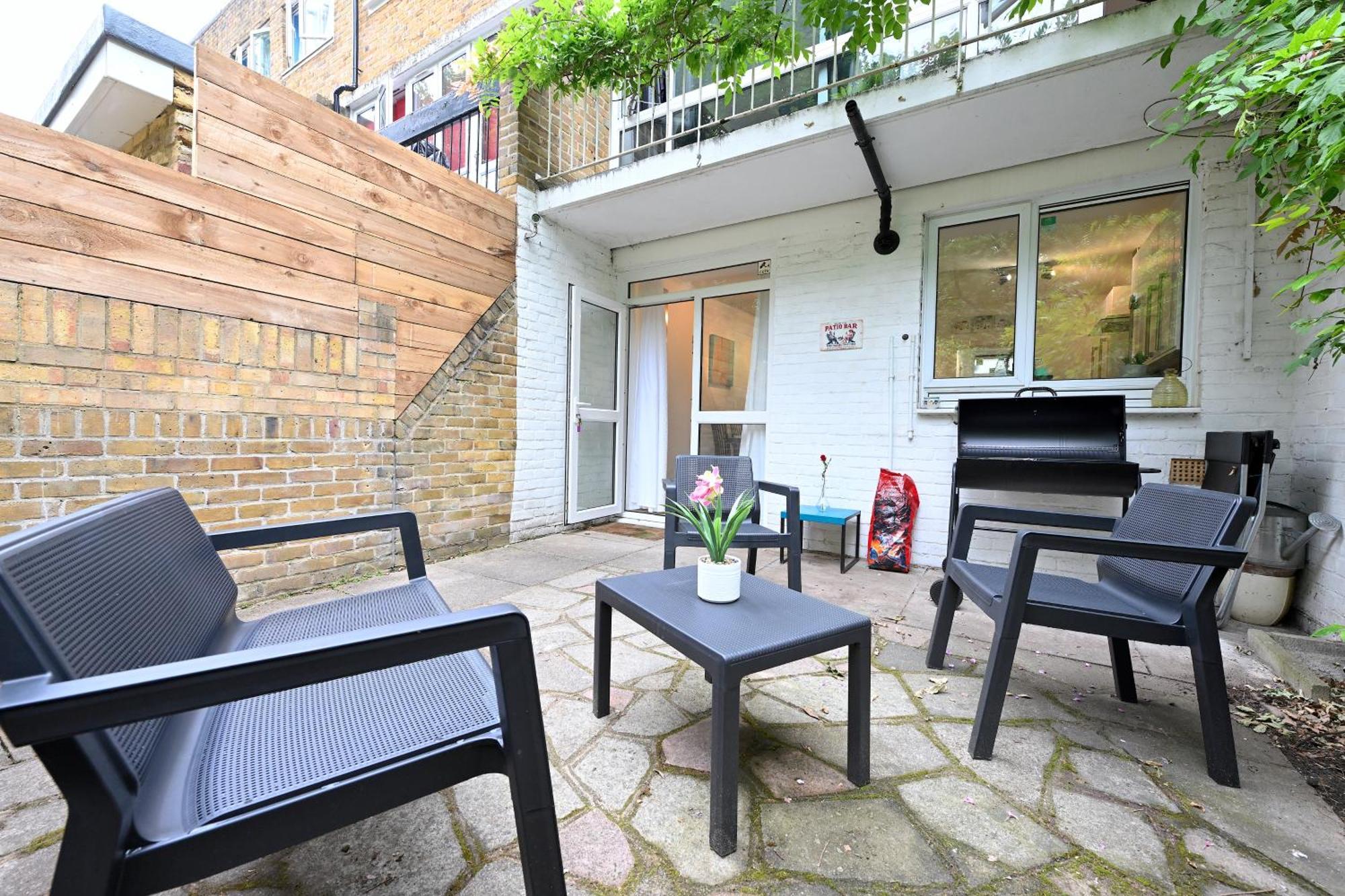 4 Bedroom Patio House Regent'S Park - Parking لندن المظهر الخارجي الصورة