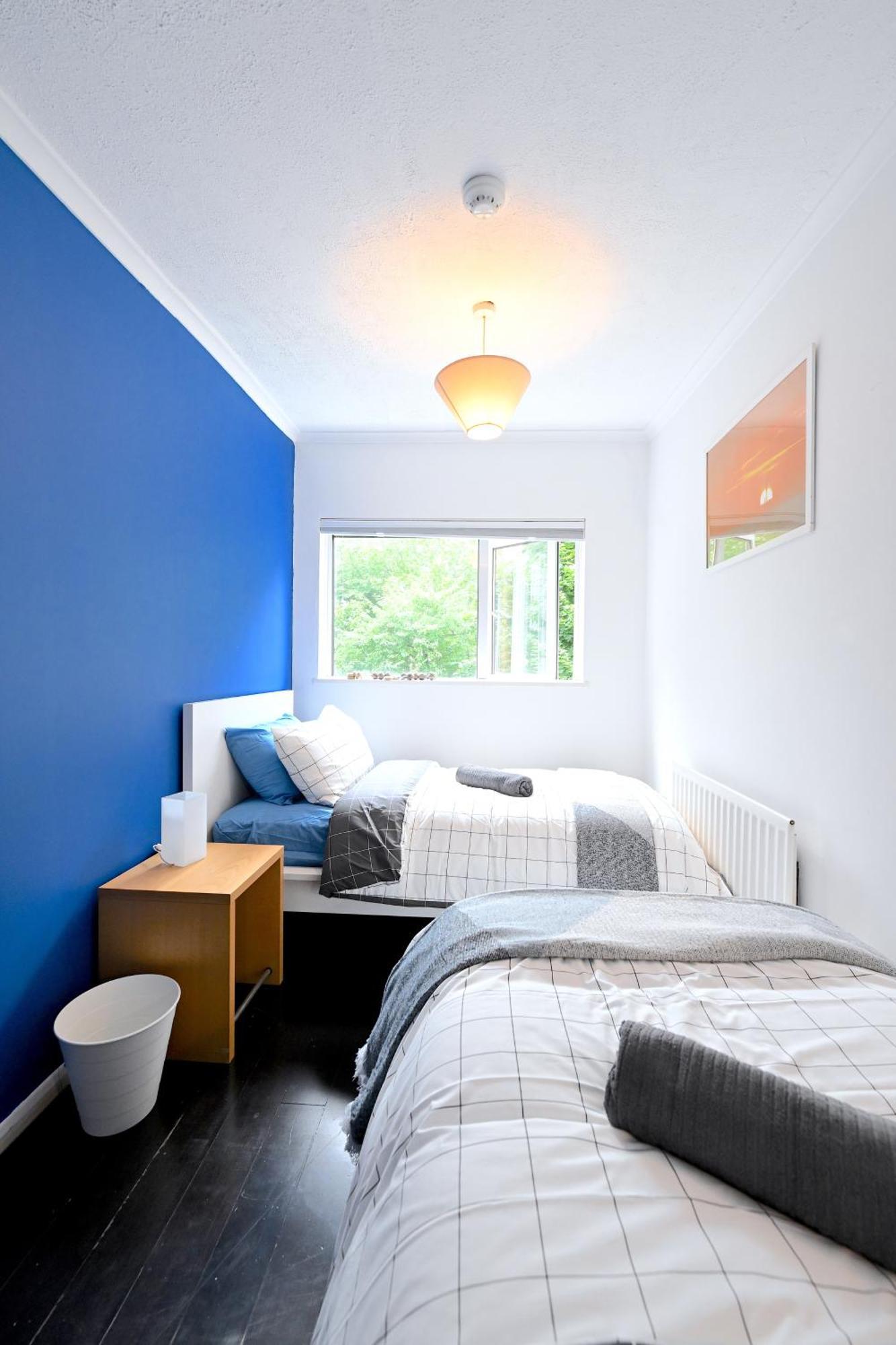 4 Bedroom Patio House Regent'S Park - Parking لندن المظهر الخارجي الصورة